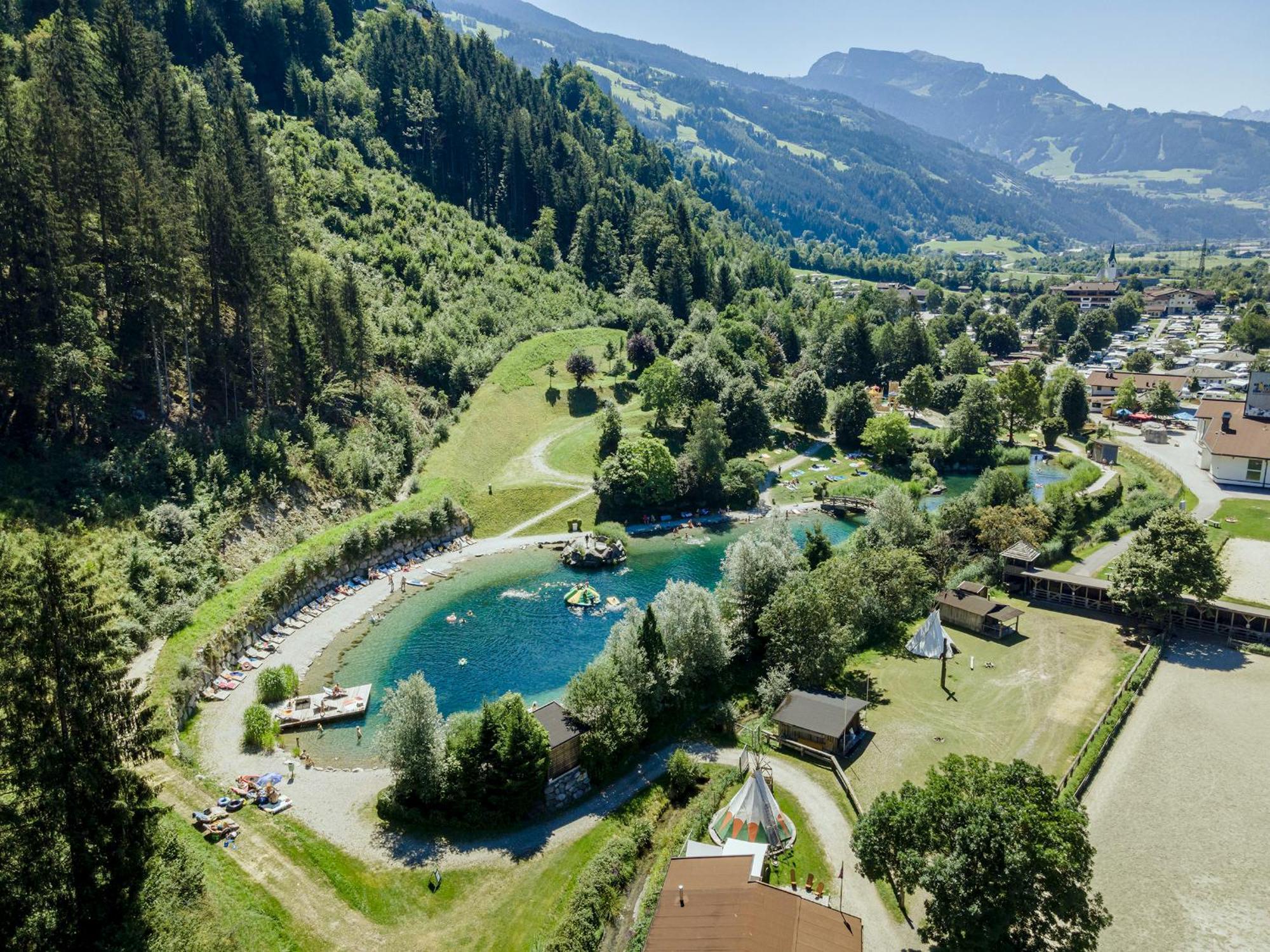 Chalet - Direkt Am 5 Sterne Campingplatz Aufenfeld Im Zillertal Mit Hallenbad Und Sauna Aschau Im Zillertal Экстерьер фото
